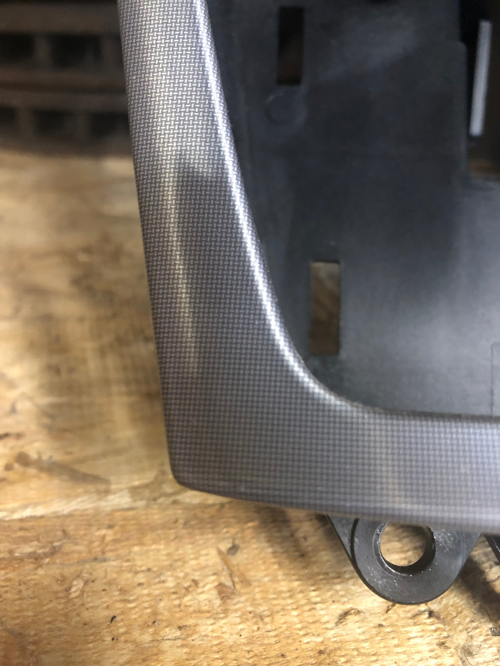 Facelift Radio/Climate Cradle w/ Silver Dotted Trim